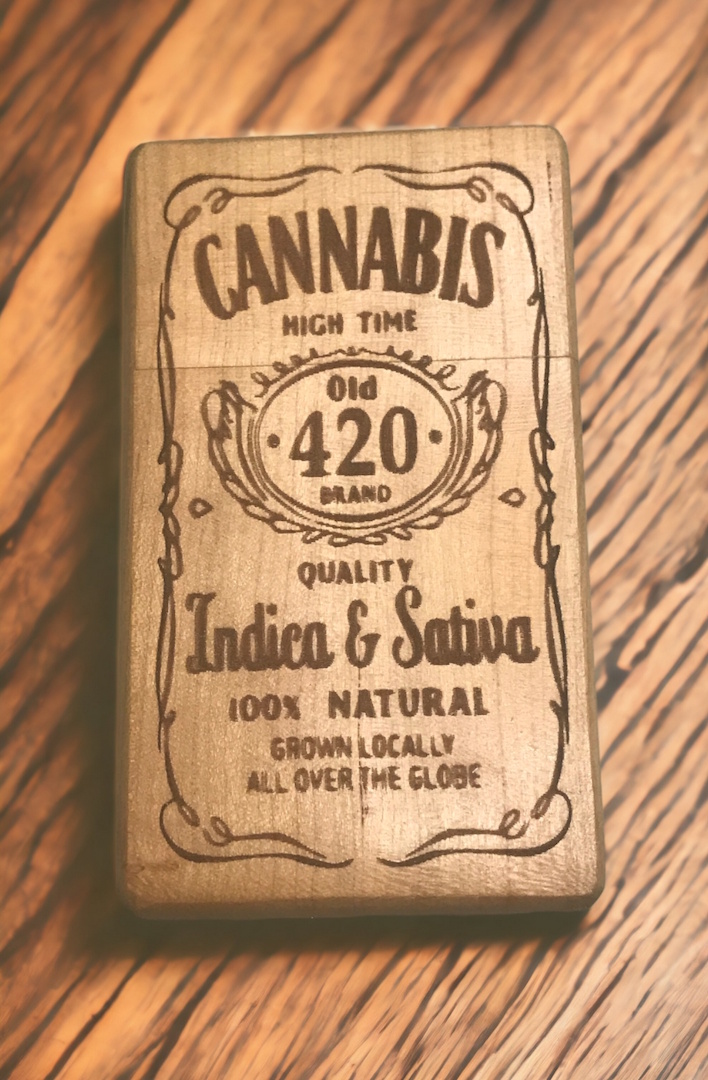 Image of a greenfoxx dugout Cannabis 420 label